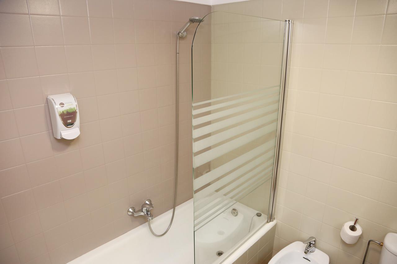 Hostal Torras Сант Хилари Сакалм Екстериор снимка